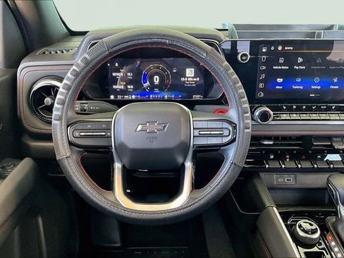 Used 2024 Chevrolet Colorado Z71 w/ Z71 Convenience Package 2 image 8