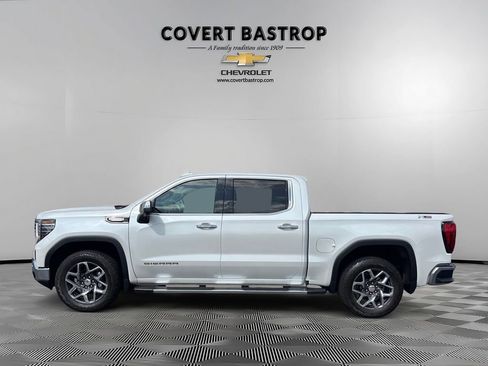 Used 2024 GMC Sierra 1500 SLT image 3