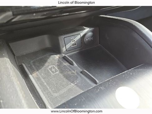 Used 2024 Ford Escape Platinum image 33