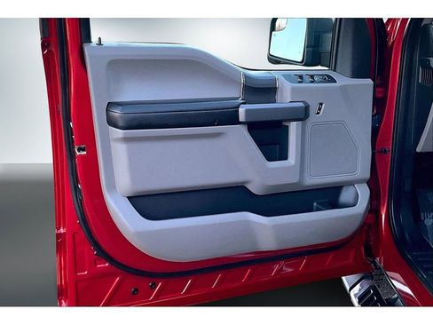 Used 2020 Ford F150 XLT w/ Equipment Group 302A Luxury image 21