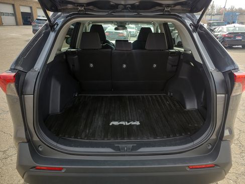 Certified 2023 Toyota RAV4 LE image 29