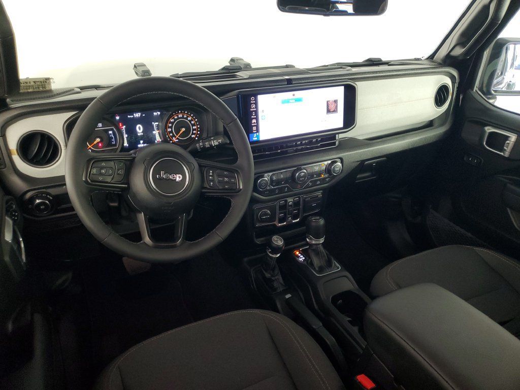 Used 2026 Jeep Wrangler Unlimited Sport AWD/4WD image 15