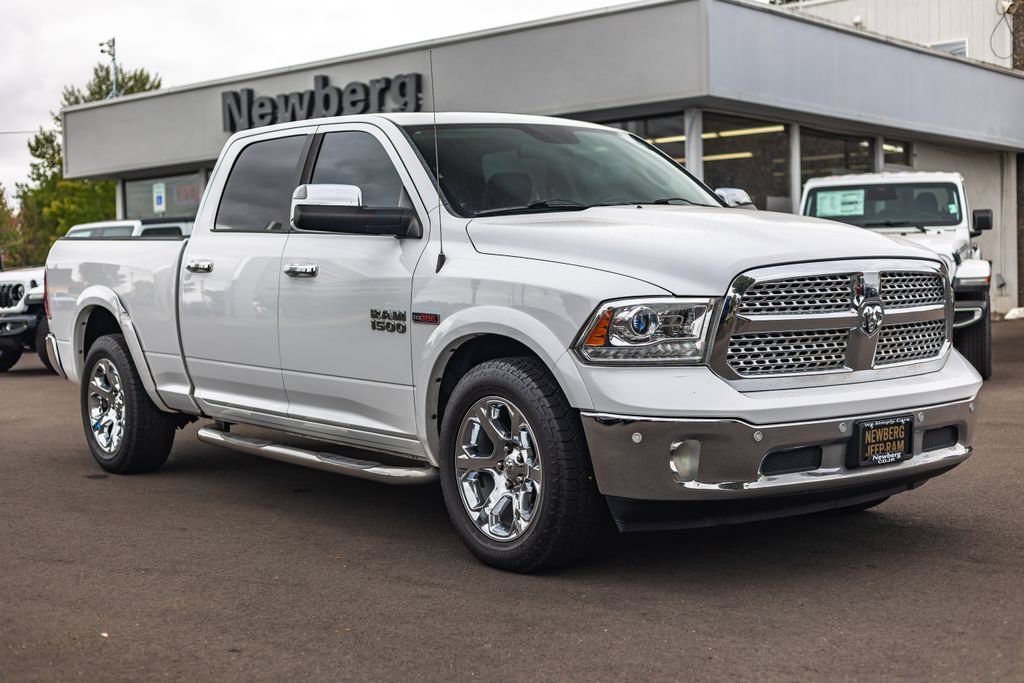Used 2015 RAM 1500 Laramie w/ Convenience Group AWD/4WD image 7