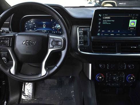 Used 2024 Chevrolet Tahoe Z71 w/ Luxury Package image 14