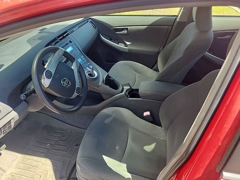 Used 2011 Toyota Prius Two image 2