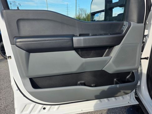 Used 2025 Ford F350 XLT image 23