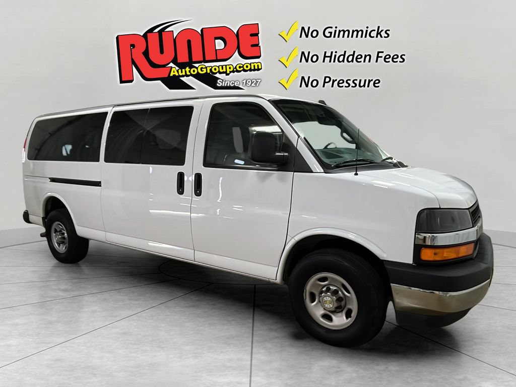 Used 2024 Chevrolet Express 3500 LT w/ LT Preferred Equipment Group RWD image 8