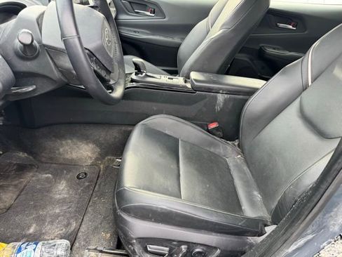 Used 2024 Toyota Prius XLE image 5