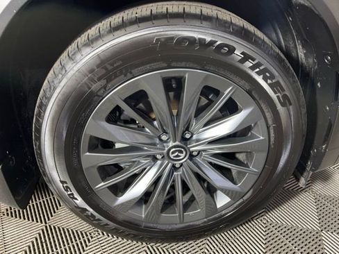 Used 2025 MAZDA CX-70 3.3 Turbo w/ Preferred Package image 14