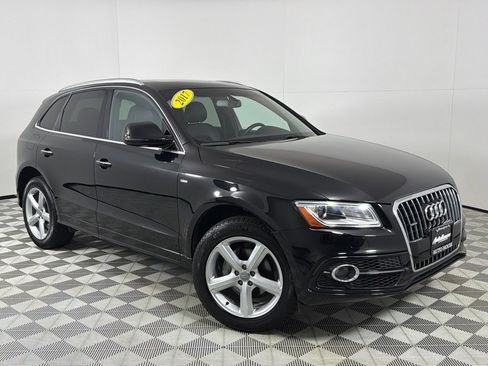 Used 2017 Audi Q5 2.0T Premium Plus w/ Technology Package image 2
