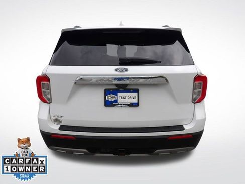 Certified 2022 Ford Explorer XLT w/ Equipment Group 202A RWD image 11