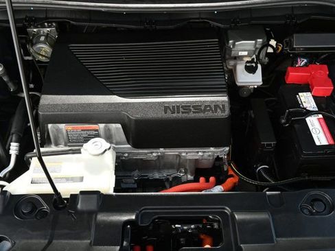 Used 2019 Nissan Leaf S w/ S Charge Package image 16