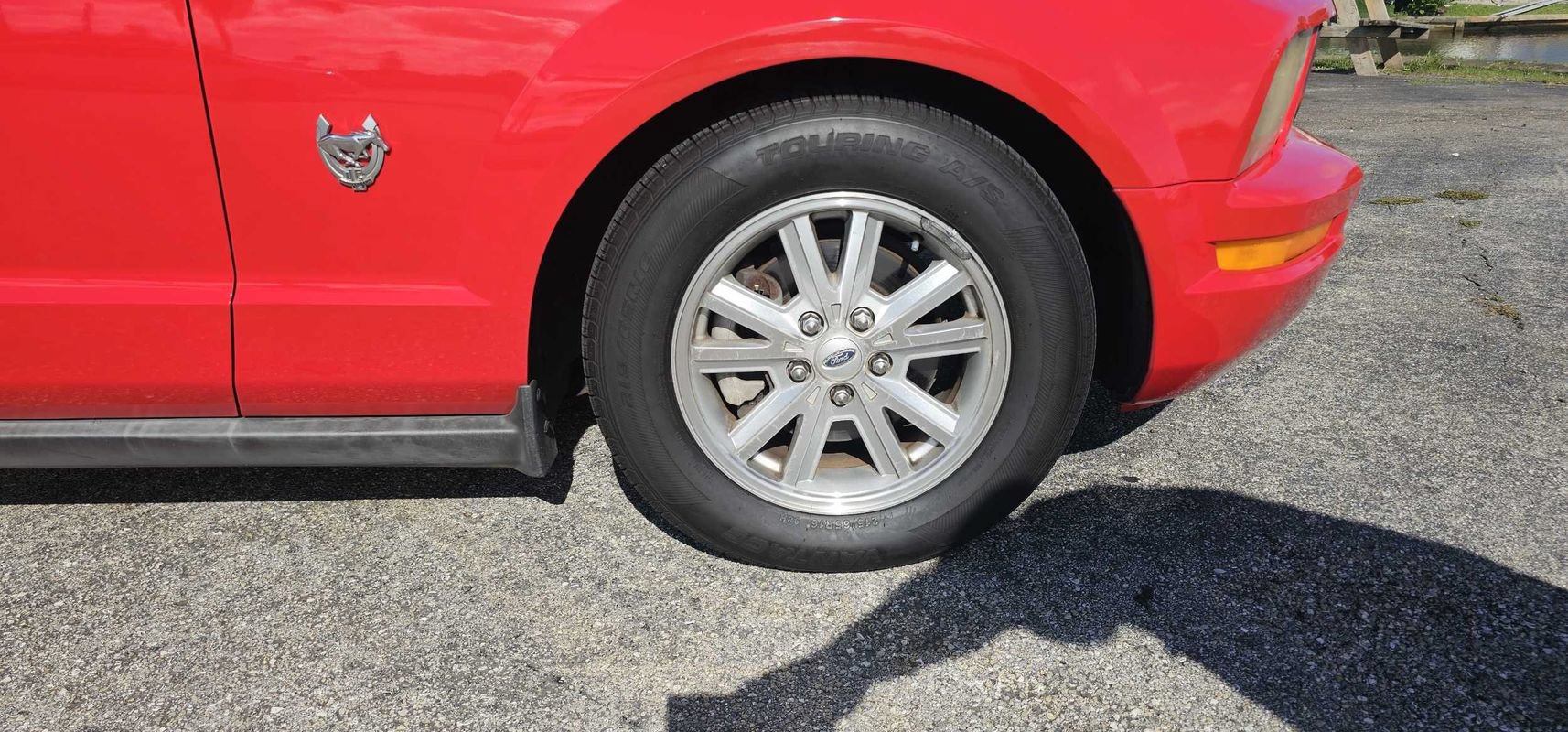Used 2009 Ford Mustang Premium RWD image 9