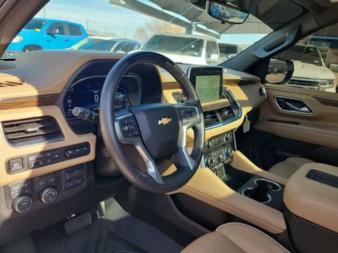 Used 2024 Chevrolet Tahoe Premier w/ Advanced Technology Package image 2