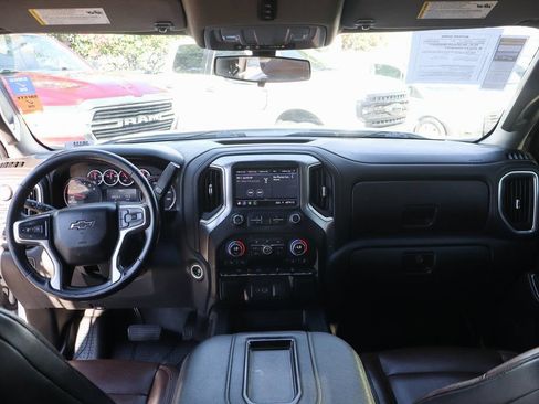 Used 2022 Chevrolet Silverado 1500 RST AWD/4WD image 30