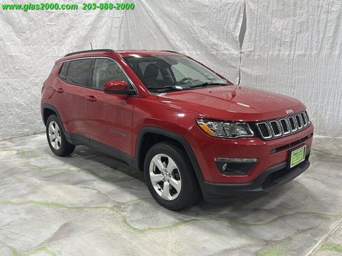 Used 2018 Jeep Compass Latitude w/ Popular Equipment Group AWD/4WD image 2