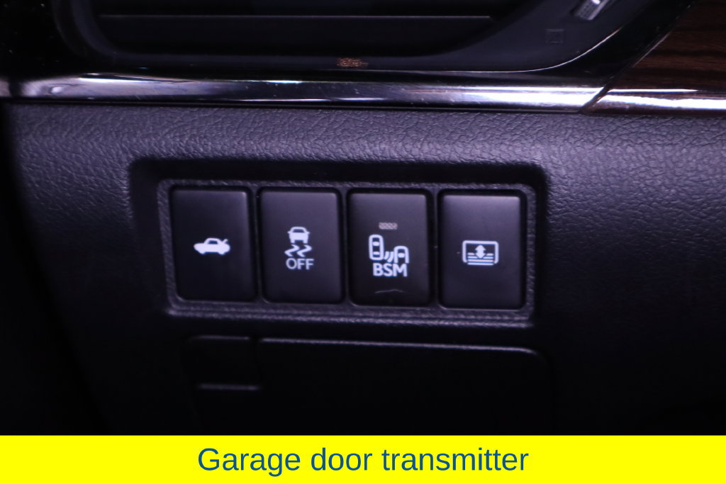 Used 2013 Toyota Avalon Limited FWD image 25
