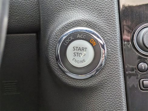 Used 2017 INFINITI QX70 Base w/ Premium Package image 30