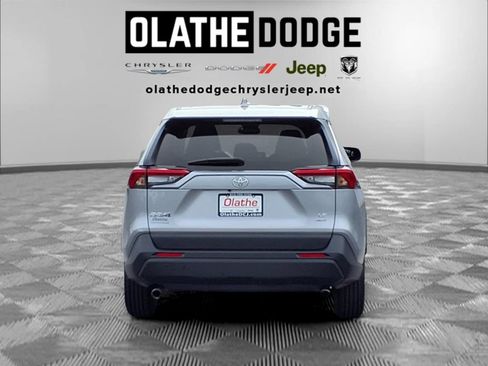 Used 2025 Toyota RAV4 LE AWD/4WD image 28