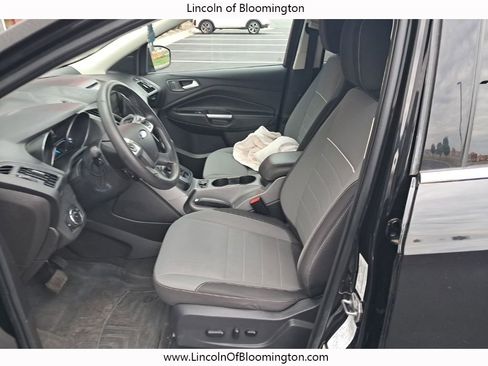 Used 2015 Ford Escape SE w/ Equipment Group 201A image 23