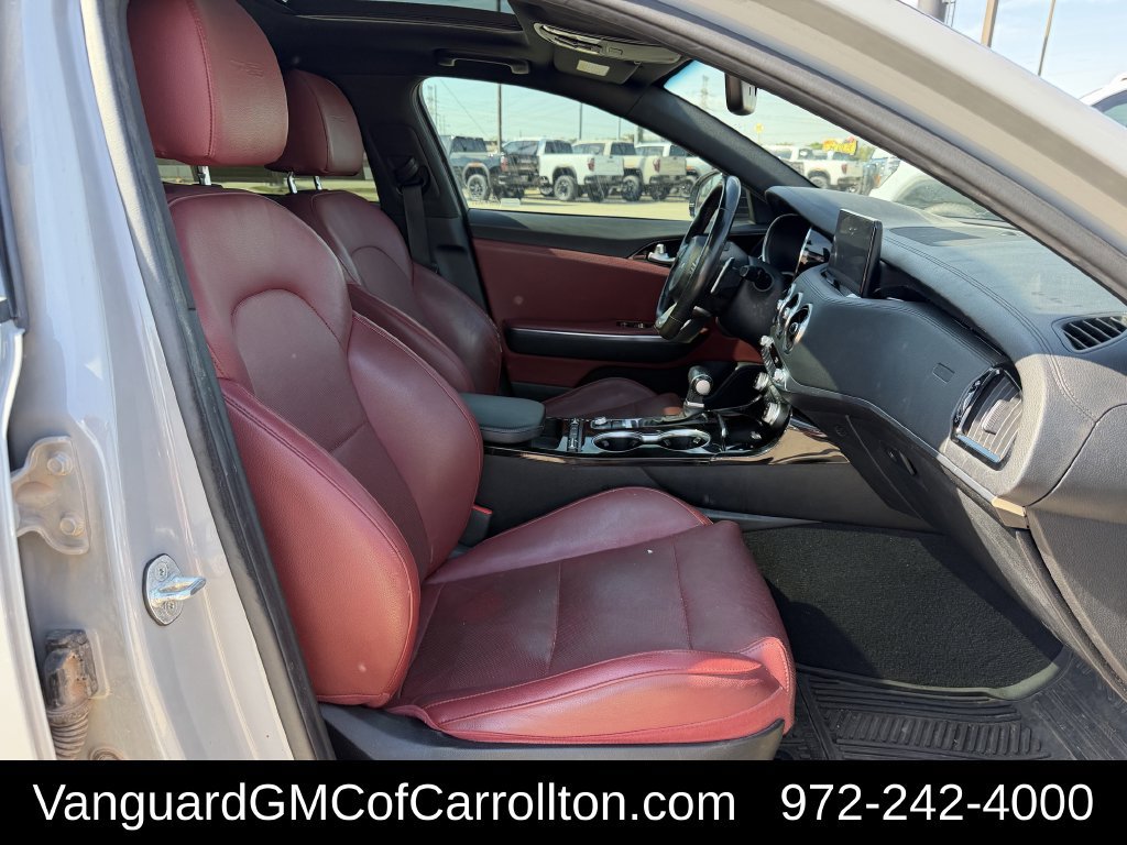 Used 2022 Kia Stinger GT-Line w/ Sun & Sound Package RWD image 28