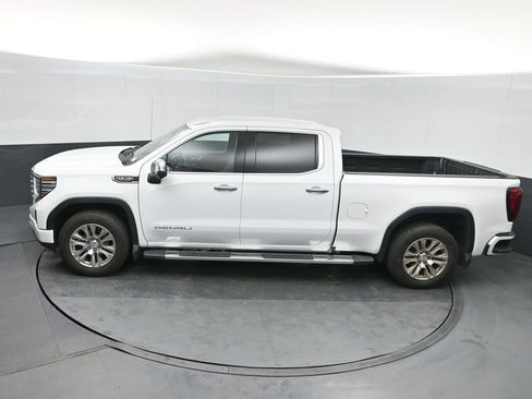 Used 2023 GMC Sierra 1500 Denali w/ Technology Package AWD/4WD image 33