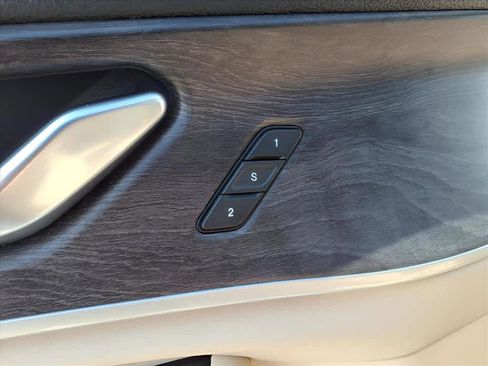 Used 2022 Jeep Grand Cherokee L Limited image 14