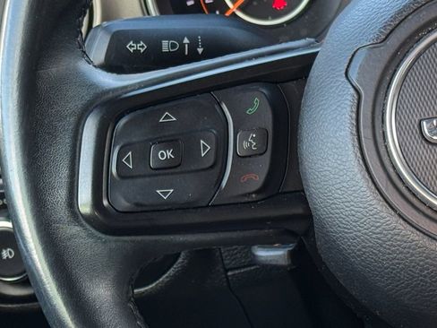 Used 2018 Jeep Wrangler Unlimited Sport S image 21