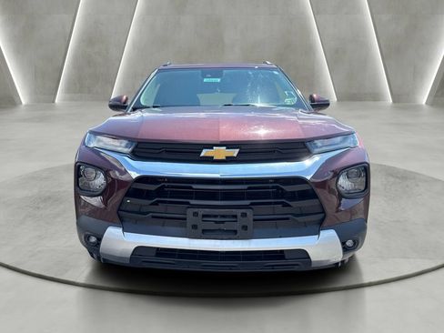Used 2023 Chevrolet TrailBlazer LT w/ Convenience Package FWD image 2