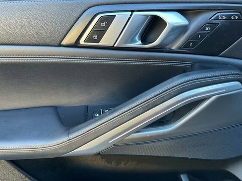 Used 2023 BMW X6 xDrive40i w/ Premium Package image 8