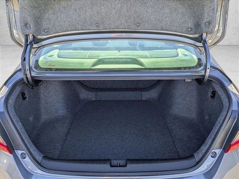 Used 2018 Honda Accord LX image 6