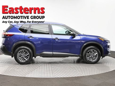 Used 2023 Nissan Rogue S AWD/4WD image 4