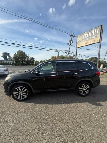 Used 2017 Honda Pilot Touring image 8
