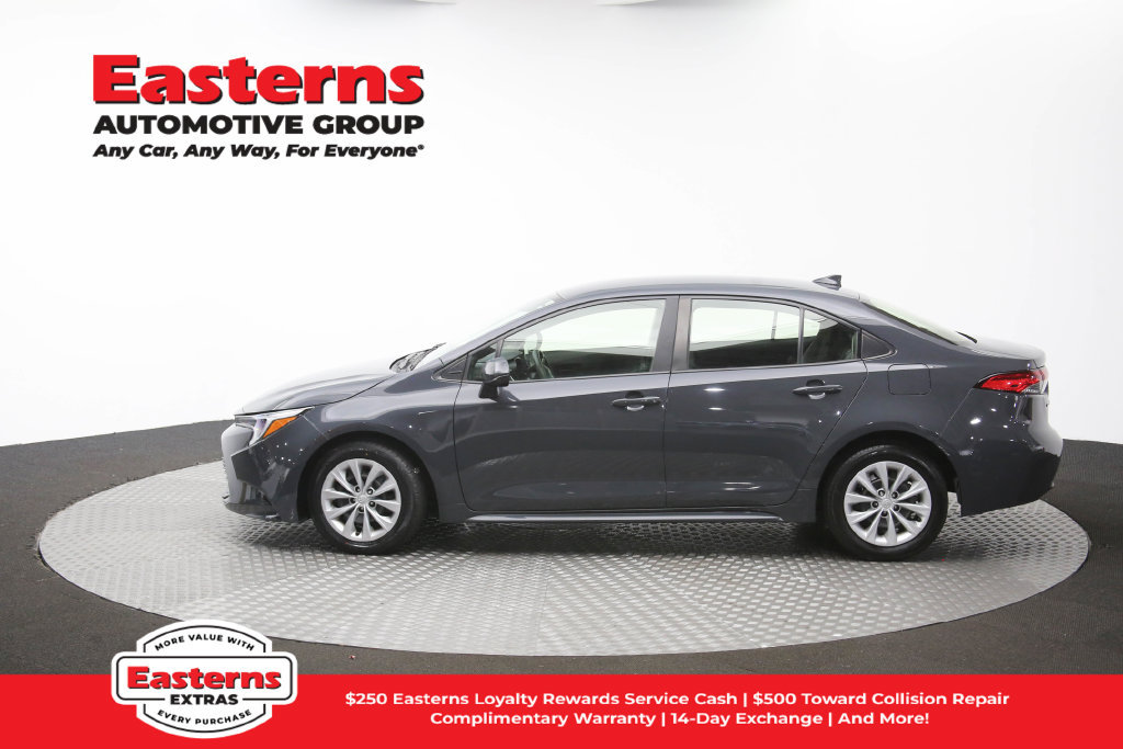 Used 2023 Toyota Corolla LE FWD image 59