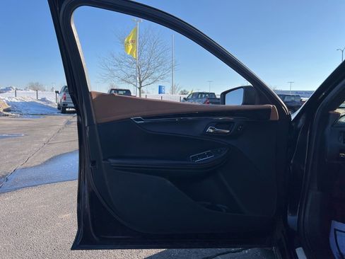 Used 2015 Chevrolet Impala LTZ image 8