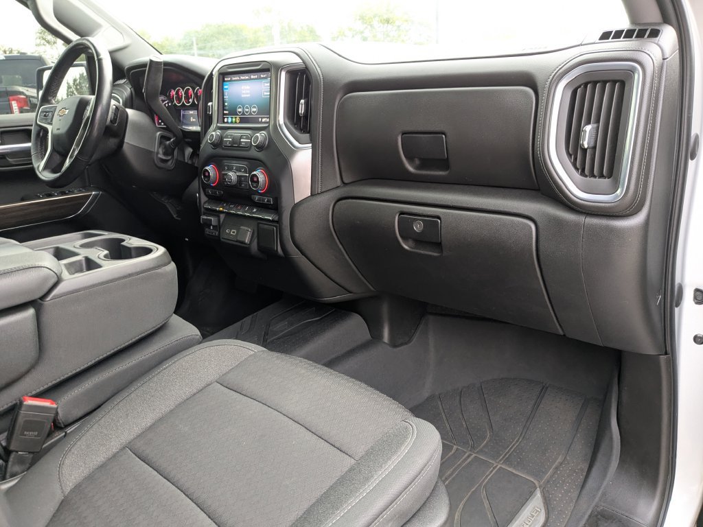 Used 2021 Chevrolet Silverado 1500 LT AWD/4WD image 14