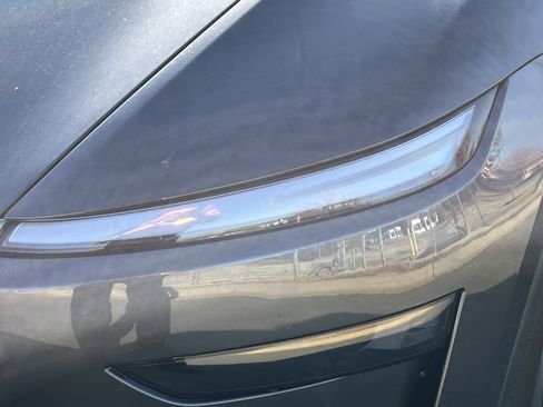 Used 2026 Tesla Model Y AWD image 29