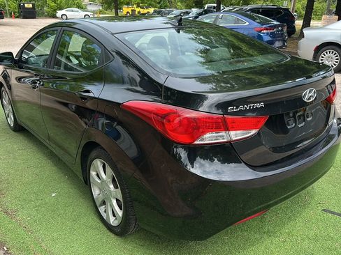 Used 2012 Hyundai Elantra Limited FWD image 3