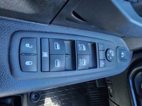 Used 2024 RAM 3500 Tradesman w/ Chrome Appearance Group image 33