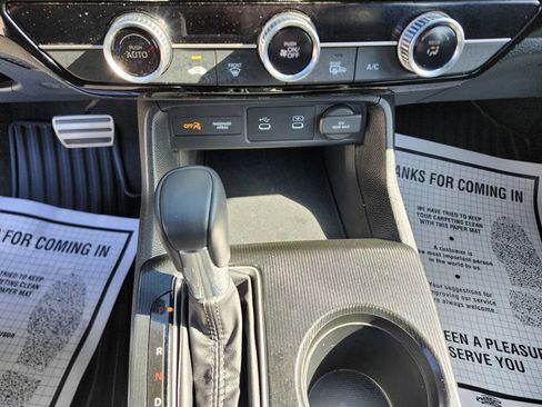 Used 2025 Honda Civic Sport image 18