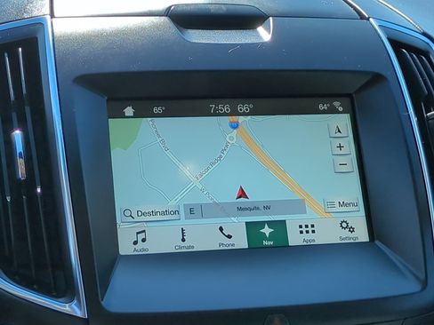 Used 2018 Ford Edge Titanium w/ Technology Package AWD/4WD image 22