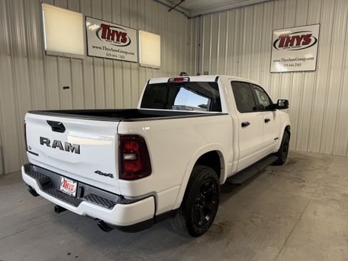 Used 2025 RAM 1500 Big Horn AWD/4WD image 3
