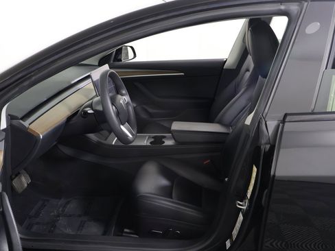 Used 2023 Tesla Model 3 Standard Range image 28