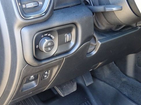 Used 2021 RAM 1500 Big Horn w/ Built-to-serve Edition image 13