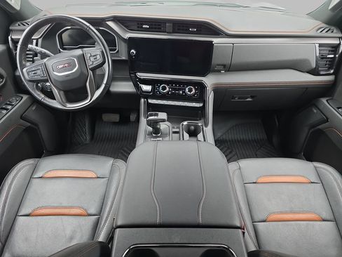 Certified 2023 GMC Sierra 1500 AT4 w/ AT4 Preferred Package AWD/4WD image 11