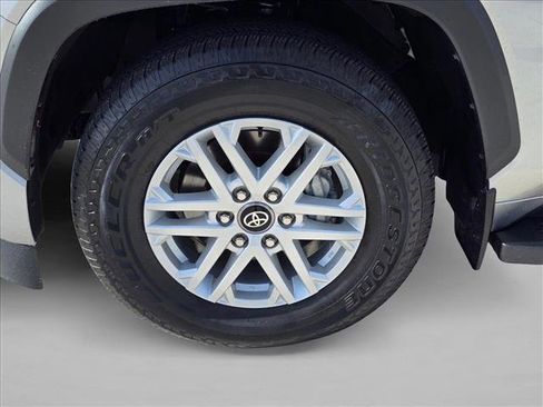 Certified 2025 Toyota Sequoia SR5 AWD/4WD image 22