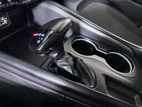 Used 2025 Dodge Durango GT AWD/4WD image 16