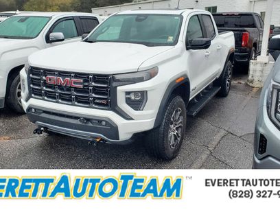 Used 2024 GMC Canyon AT4 w/ AT4 Premium Package