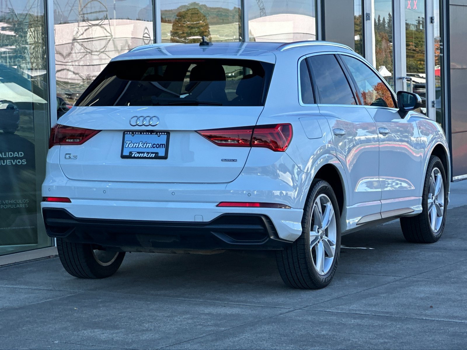 Used 2020 Audi Q3 2.0T Premium Plus w/ Premium Plus Package AWD/4WD image 4