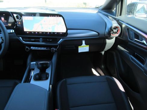 New 2025 Chevrolet Equinox EV RS image 15